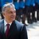 Illustration for article titled Orbán megőszült? Inkább abbahagyta a festetést